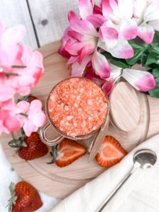 strawberry lips scrub